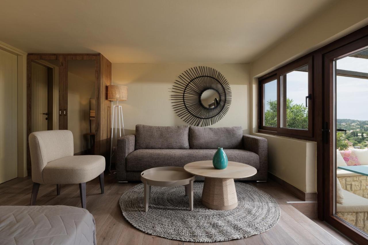 Dendrilia Villa & Suite By Rodostamo Collection คัสซิโอปี ภายนอก รูปภาพ